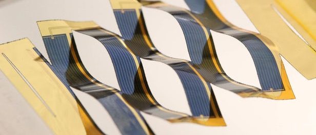sun tracking solar cell